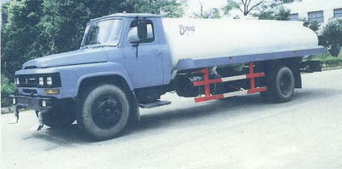 運力牌LG5090GSS型灑水車