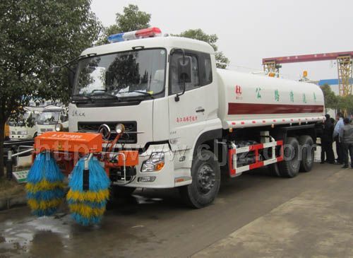 東風(fēng)后雙橋護(hù)欄清洗車(chē)