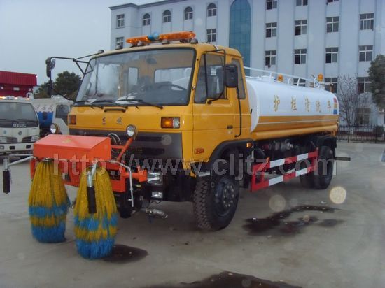 東風(fēng)153護(hù)欄清洗車(chē)