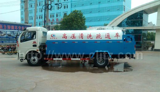 東風多利卡高壓清洗灑水兩用車